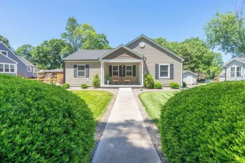 Living The Dream in Belmont NC / Heated Pool!