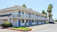 Motel 6 Coalinga, CA - East - 2-Sterne