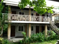 Algen's Dive Resort