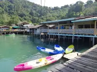 Kohchang Baanrimtalay Resort Hotels in Amphoe Laem Ngop