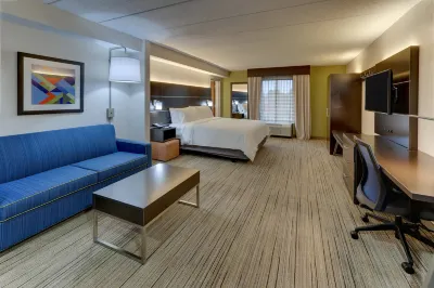 Holiday Inn Express & Suites Troy Hotels in Newberry Township