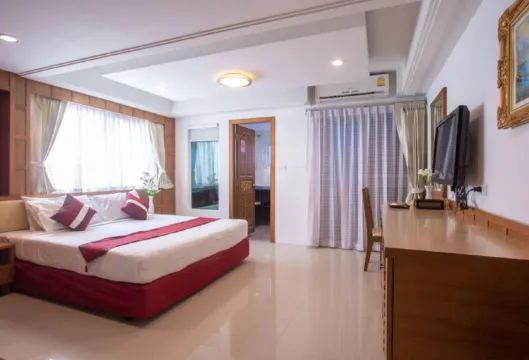 ห้องซูเปอร์เรียร์อ่างอาบน้ำ(เตียงควีนไซส์)