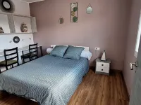 Maison Paisible Dans les Hauteurs de Millau Hotels in Millau