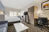 Best Western Plus Lake Elsinore Inn  Suites - Wifi
