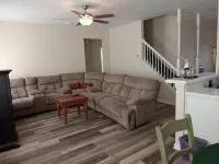 Lovely 4-bedroom/3 bathroom house in Newnan with AC, WiFi.