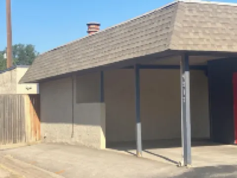 NEW LISTING Right At Home-Midland Cowboy Siesta Corner Lot w/ Patio & Cov'd Park