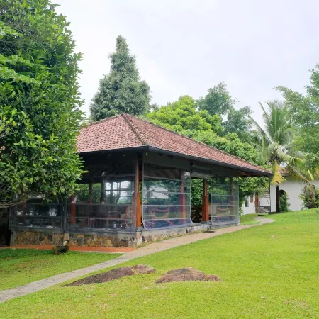 Heavensa Luxury Villas and Suites by the Clarks