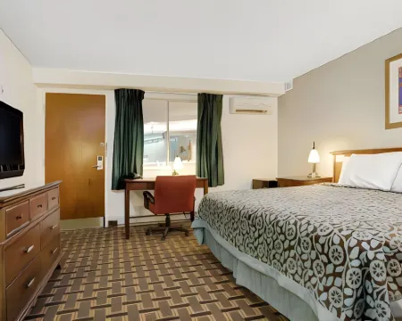 Quality Inn St. Paul-Minneapolis-Midway Hotels in Saint Paul