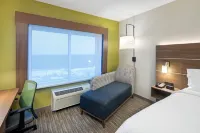 Holiday Inn Express & Suites HALIFAX AIRPORT by IHG - Spor Salonu