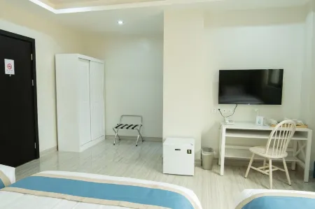 Hampton Suites