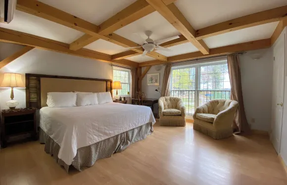 木製度假山林小屋