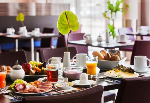 3. 인터시티호텔 잉..