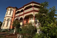 The Grand on Macfie - Balkon