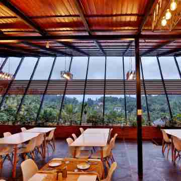 Le Villagio Resort & Domes Dining/Meeting Rooms