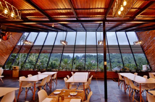 Le Villagio Resort & Domes