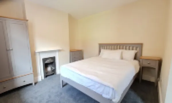 Grace Apartments - Living Rock