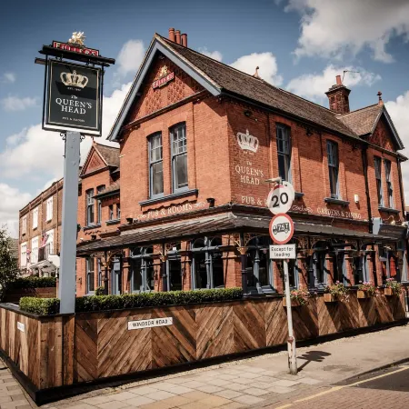 The Queen's Head Отели рядом с достопримечательностью «Парк Уимблдон-Коммон»