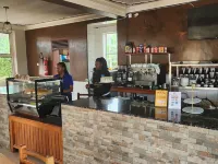 Peak Hotel Ξενοδοχεία στην πόλη Igara