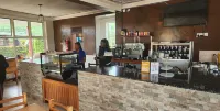 Peak Hotel Hotels in Ishaka