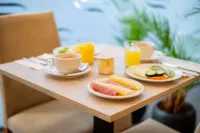 The Azoriani Boutique, Ascend Hotel Collection - breakfast
