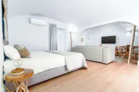 Limehome Evora Rua de Machede 52