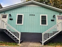 리노베이션된 2 베드룸 월타운 홈, 듀크까지 도보 거리 - A 듀크 대학 주변 호텔