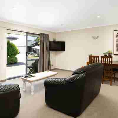 Centre Court Motel Rooms