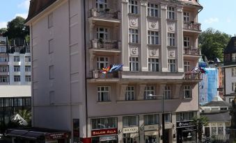 Art Deco Wolker by Astoria Hotel & Medical Spa