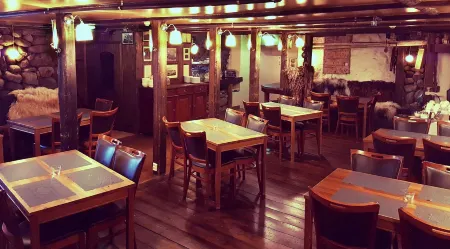 Hótel Tindastóll Отели рядом с достопримечательностью «Bifröst»