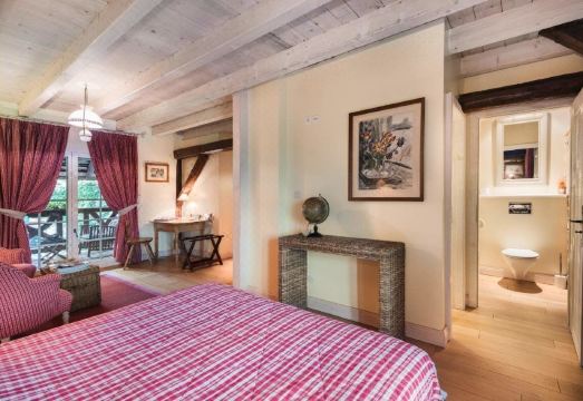 라 페름 드 소피의 전원적인 모습