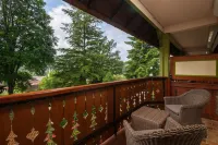 La CHENEAUDIÈRE - Hôtel Spa - Relais & Châteaux - Mountain view