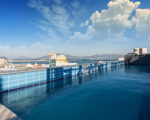 Yeosu Paradise Spa Pension Отели рядом с достопримечательностью «Мемориальная башня «Чхунхонтоп»»