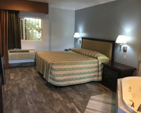 Bellflower Travel Inn Hotels in Bellflower