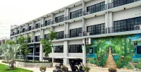 Esc Park Hotel Hotels near สวนสาธารณะ inizio
