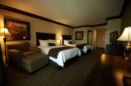 Fourwinds Lakeside Inn & Marina Hoteles en 