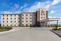 Comfort Inn & Suites Hotels near MAGIC Worm Ranch