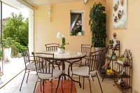Sunshine Apartment Doda Hotels in Smokvica