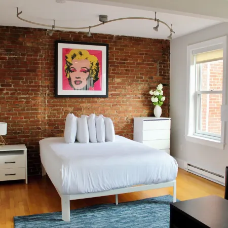 Maverick Suites at 402 Columbus Ave