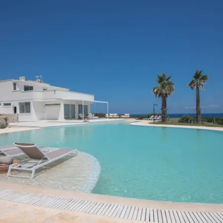 TD Villa Maestrale Luxury Pool & Sea View