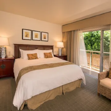 Tradewinds Carmel Hotels near Carmel Sunset Beach