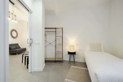 Color Apartments by Olala Homes Отели в г. Пуэнте де Вальекас