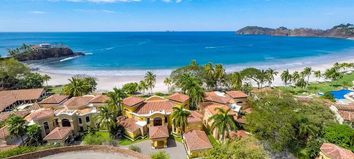 Elegant Mediterranean-Style Mansion with Beachfront Views and Private Infinity Pool Hotels in Playa Flamingo