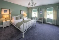 The French Partridge, Hotels in 