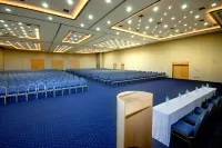 Hotel Golden Park Internacional Foz & Convenções by Nacional Inn - 4 Sao
