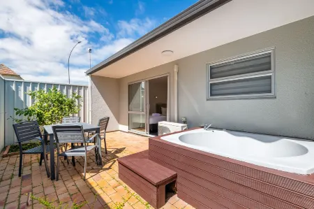 Aurora City Suites Motel Отели рядом с достопримечательностью «Te Puia - Rotorua, NZ»