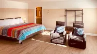 Summerwind Studios Hotels in Cape Coral