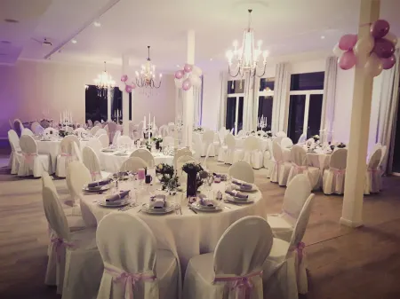 Winzerhotel Trautwein Отели в г. Орбис