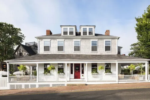 Life House, Nantucket - Boutique