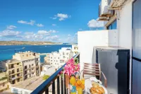 Seashells Penthouse Hot Tub Seaview by Getaways Malta - Ocean View
