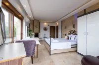 Stone House Foca Butik Otel Hotels in Aliağa